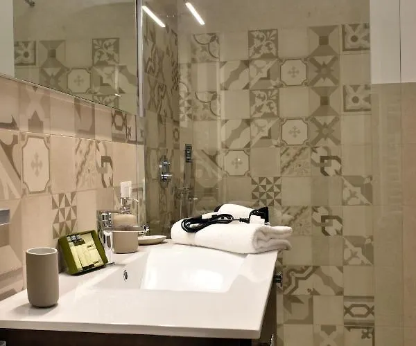 Dedoor Luxury *